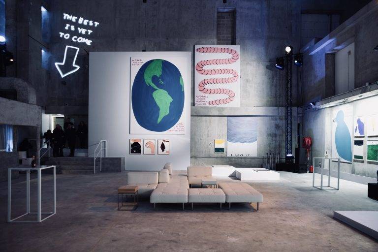 David Shrigley dévoile sa carte blanche pour Ruinart à l’Opéra Bastille