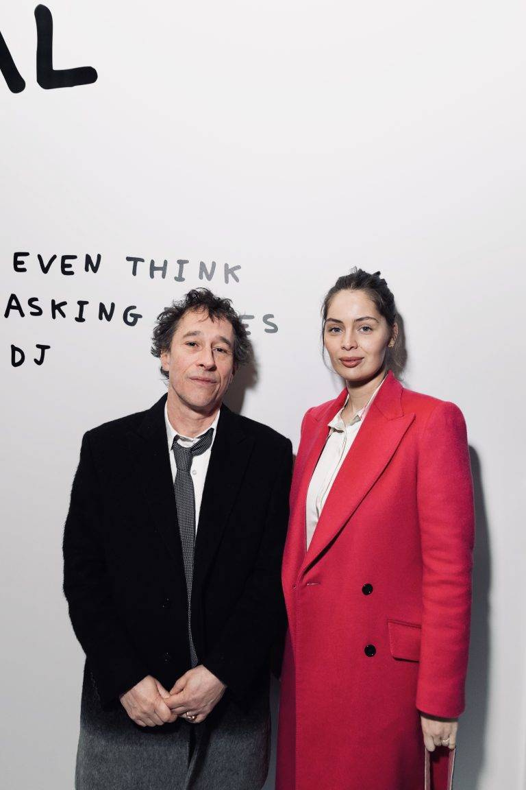  - David Shrigley dévoile sa carte blanche pour Ruinart à l’Opéra Bastille