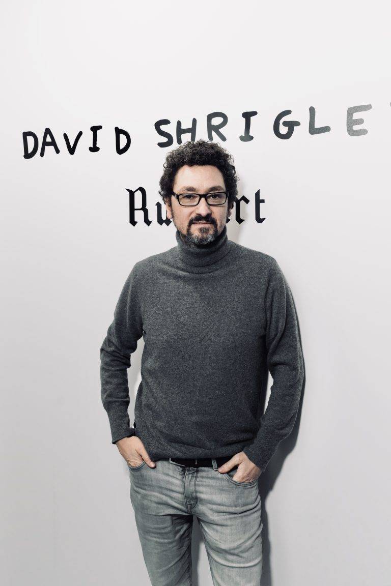  - David Shrigley dévoile sa carte blanche pour Ruinart à l’Opéra Bastille