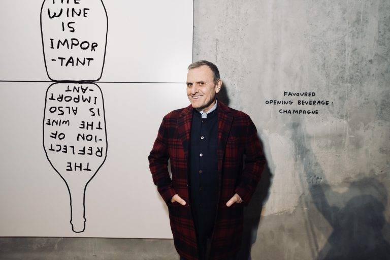  - David Shrigley dévoile sa carte blanche pour Ruinart à l’Opéra Bastille