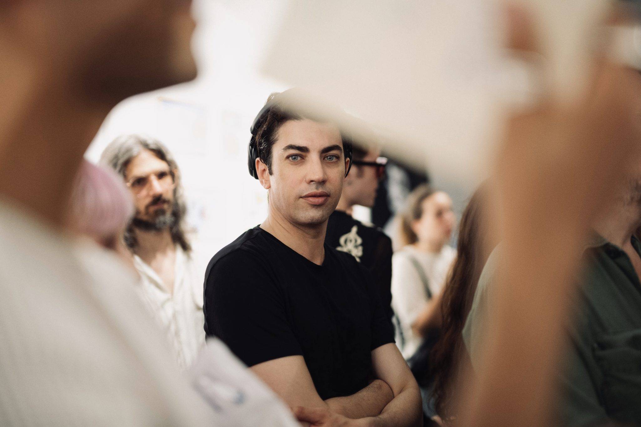  - Lukas Ionesco and Clara Benador bring live music to 0fr