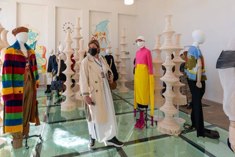 Yseult and (LA)HORDE launch the 35th Hyères Festival