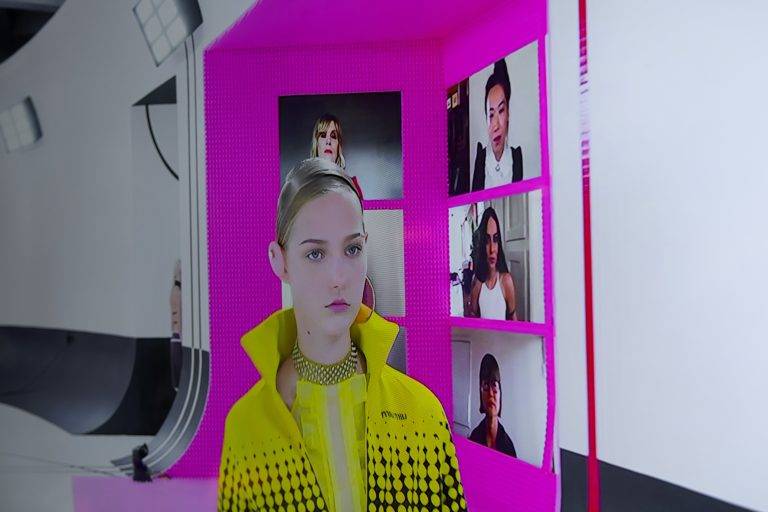 Miu Miu dévoile son « Imaginary Sports Palace » pour le printemps-été 2021