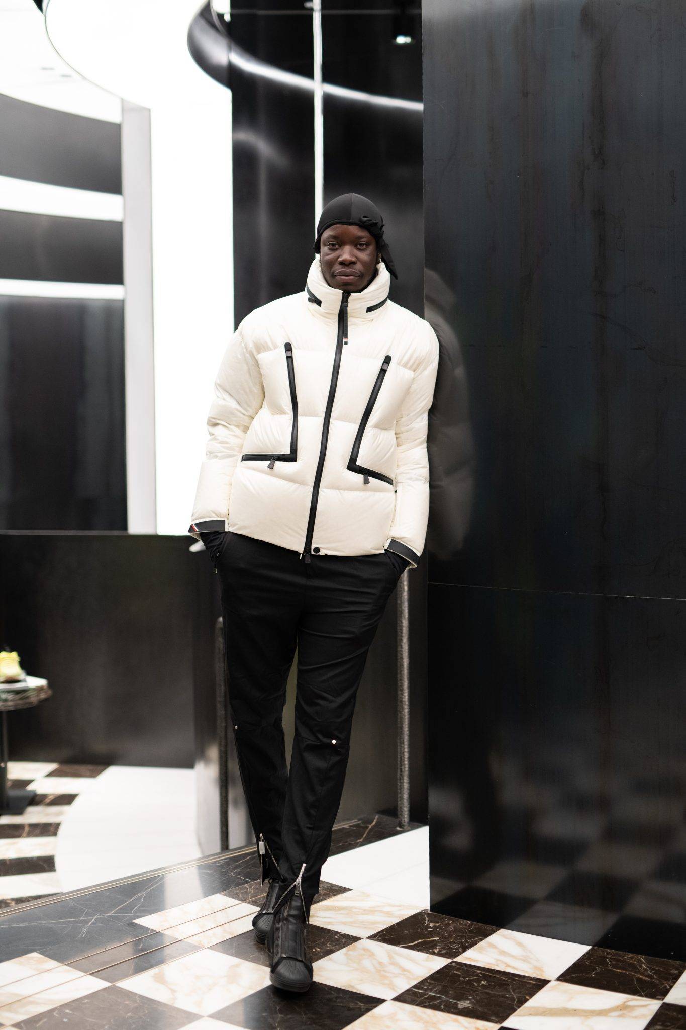  - Moncler inaugure son plus grand flagship sur les Champs-Elysées