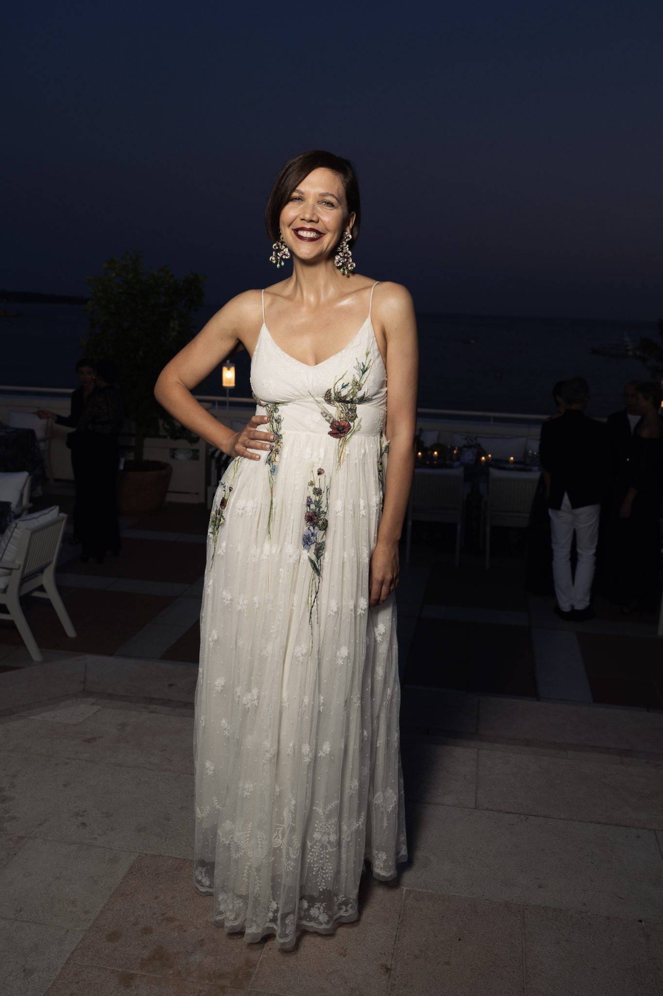  - Isabelle Adjani, Adrien Brody et Bella Hadid à la table cannoise de Vogue Paris et Dior