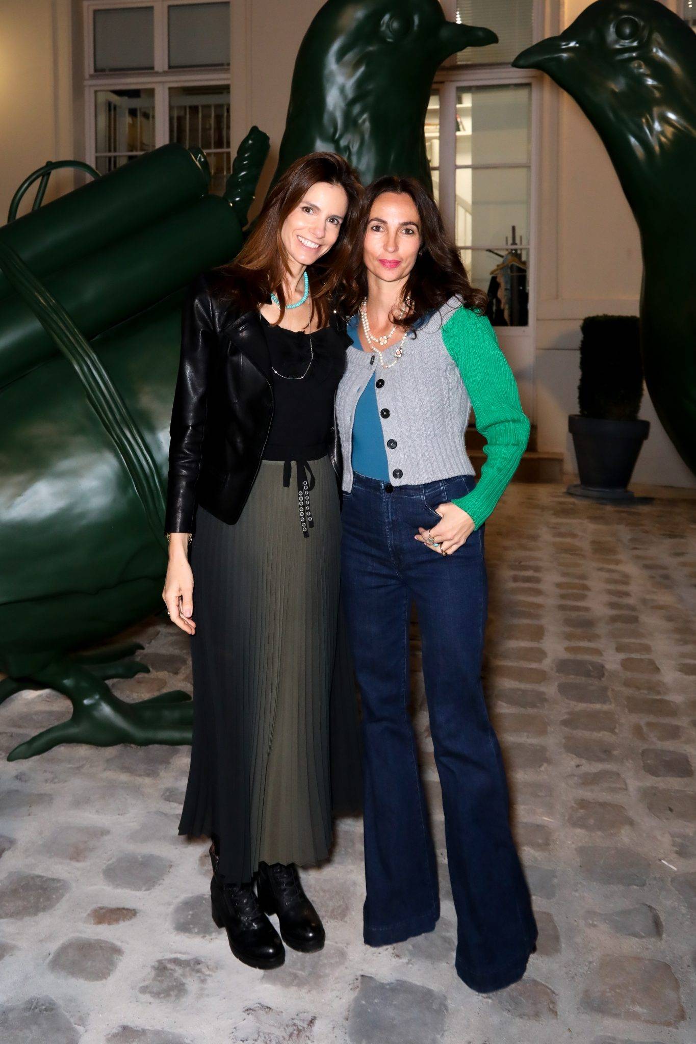  - Adel Abdessemed présente « Die Taubenpost » à Paris