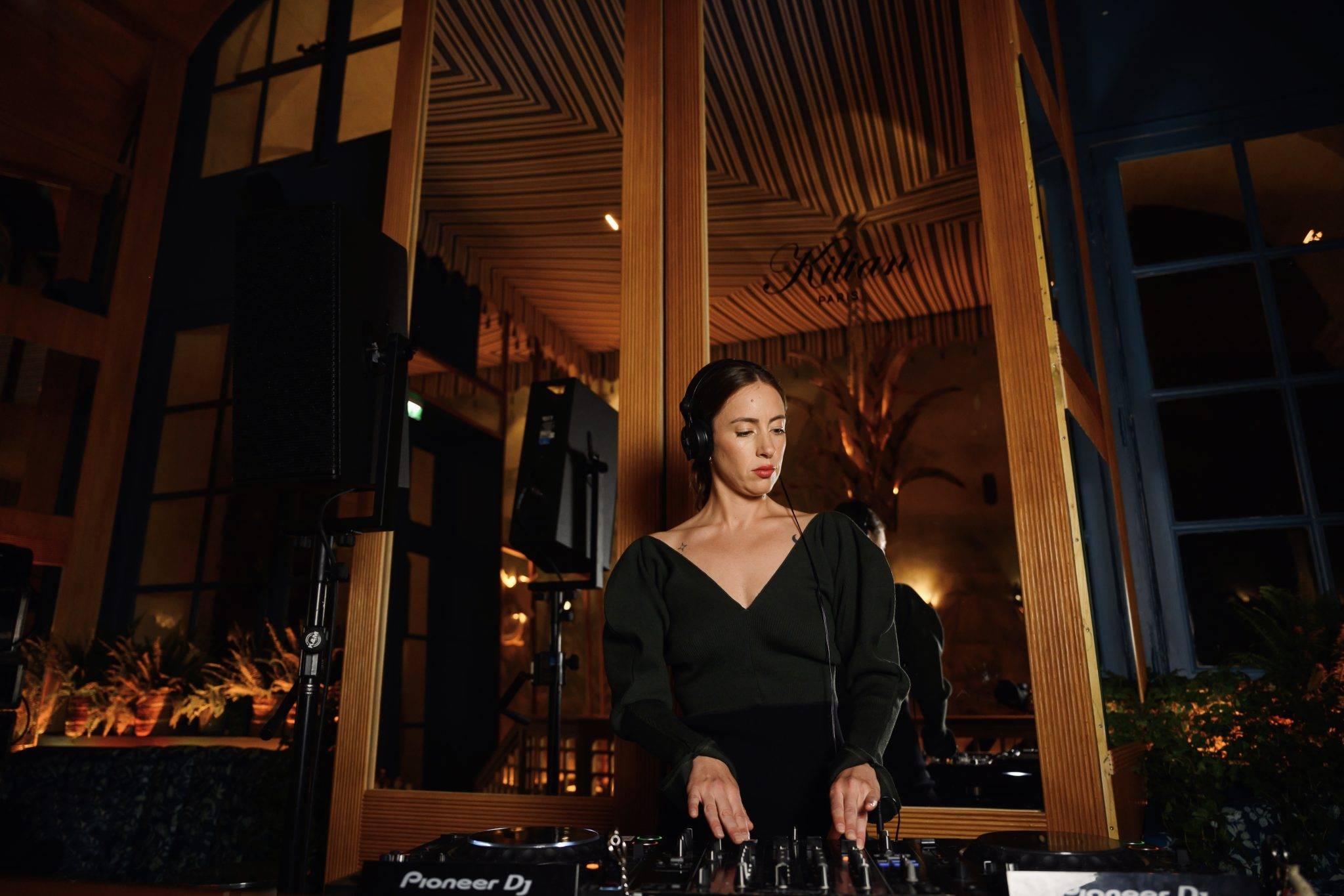  - Kilian Paris répand un parfum de fête à la Paris Fashion Week