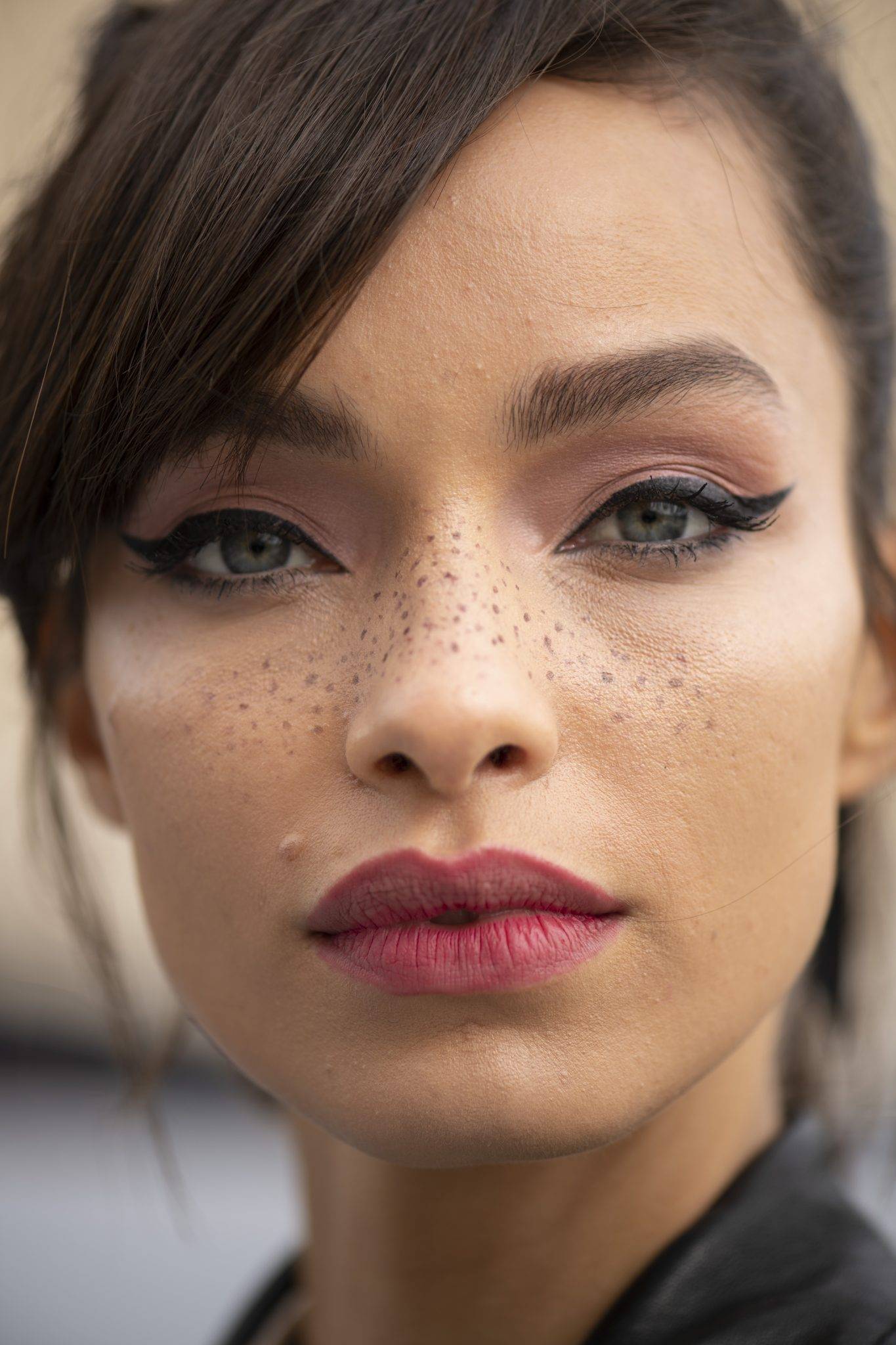  - Fashion Week: Yseult, Luma Grothe and Cindy Bruna walk the runway for L’Oréal Paris