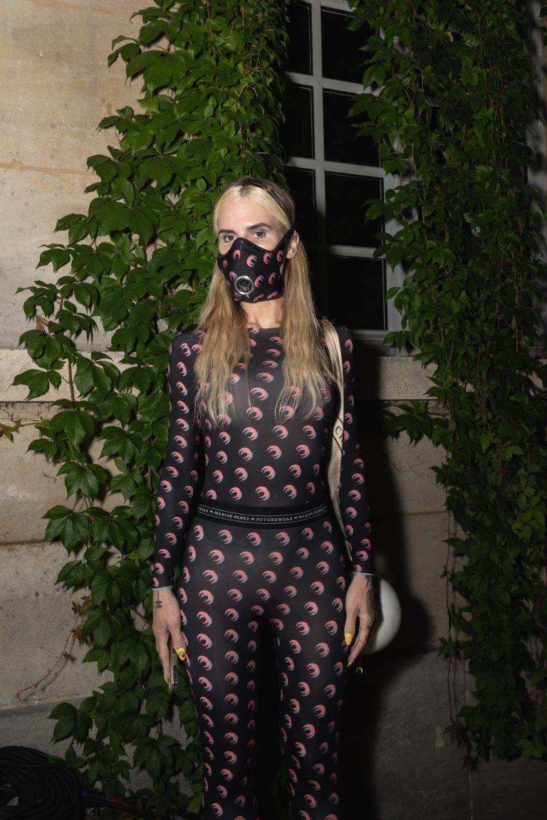 Marine Serre présente sa vision du futur avec « OSTAL24 »