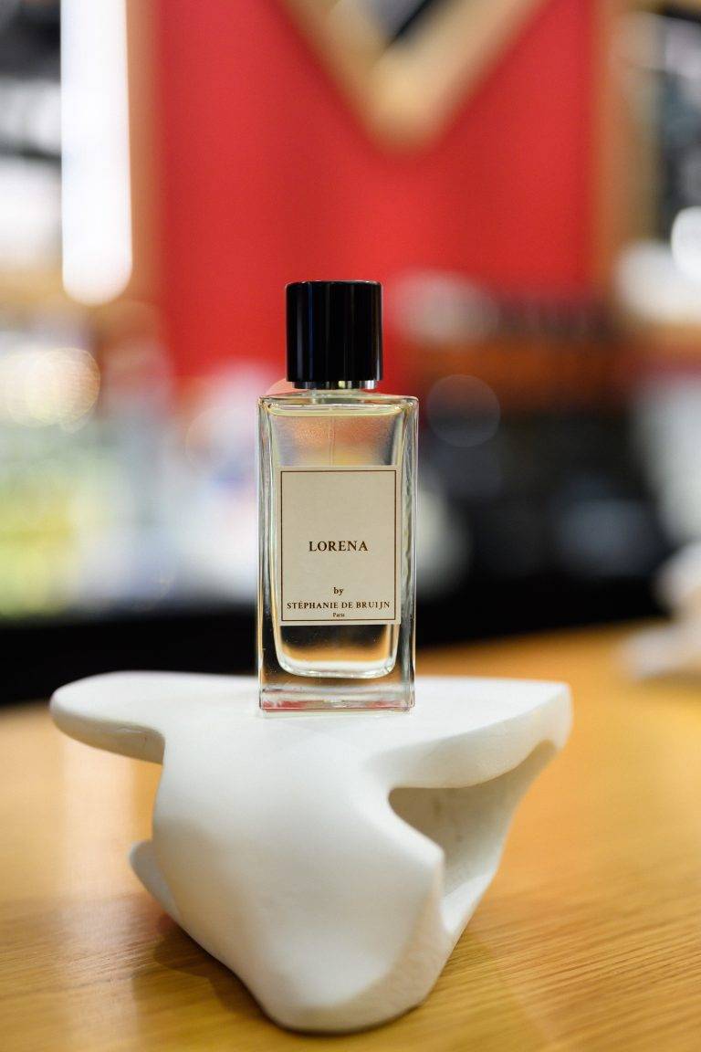 Lorena Vergani presents her first perfume with Stéphanie de Bruijn