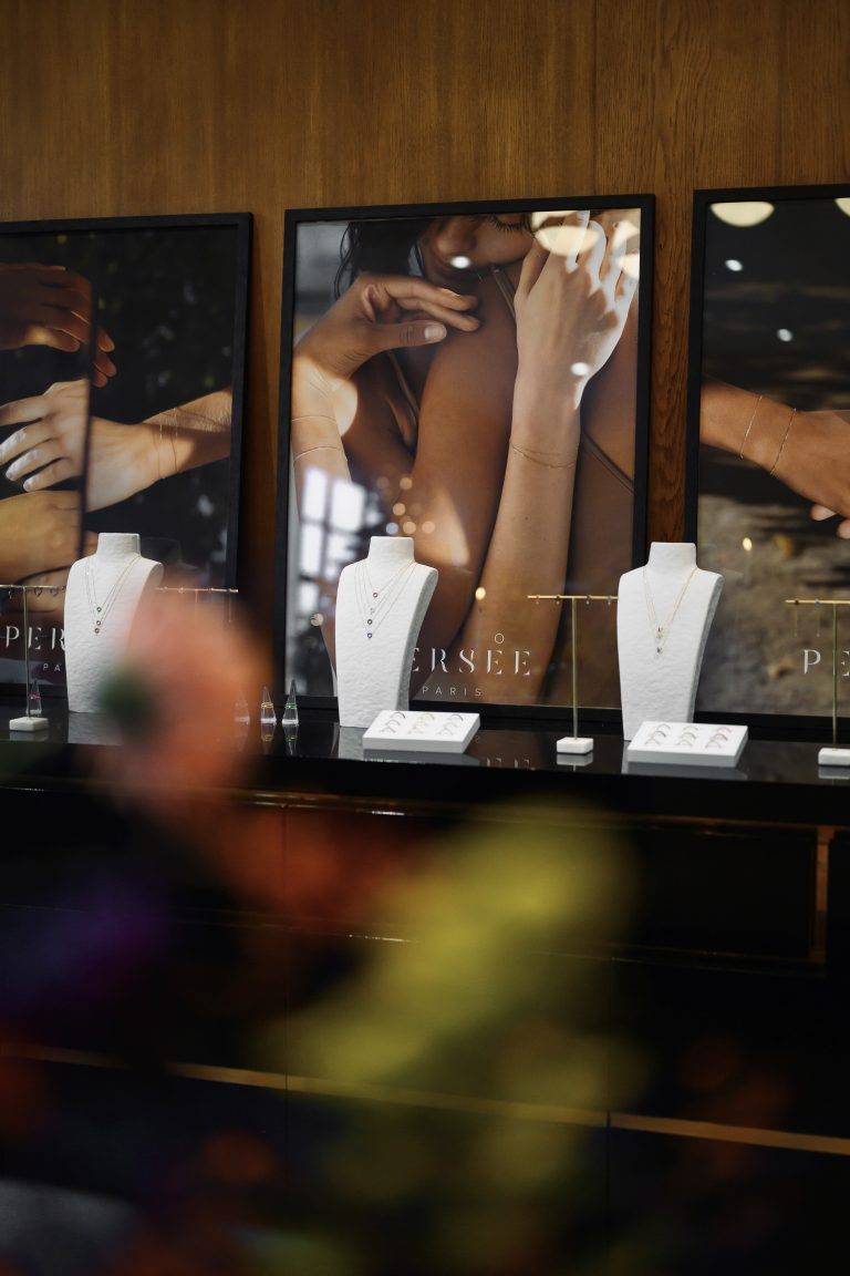 Avec son Chaîne Lab, Persée célèbre les liens indestructibles