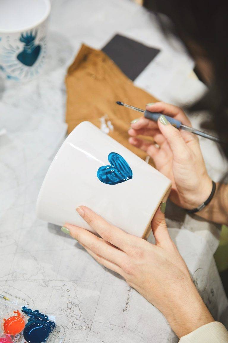 Kujten célèbre le printemps dans sa boutique parisienne