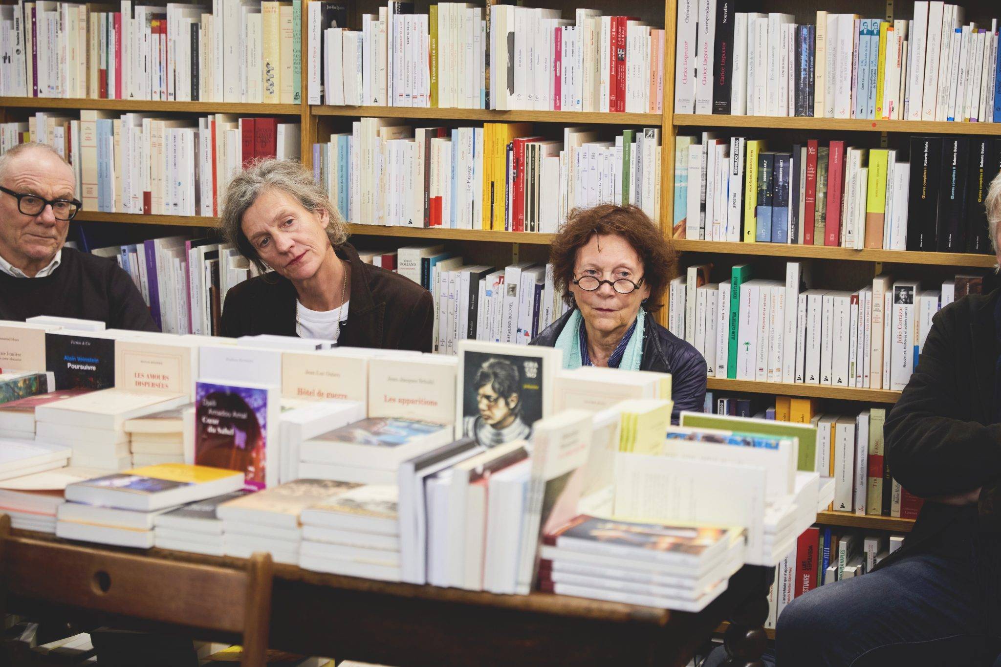  - Rive gauche,  Pauline Mari célèbre la parution de son dernier ouvrage