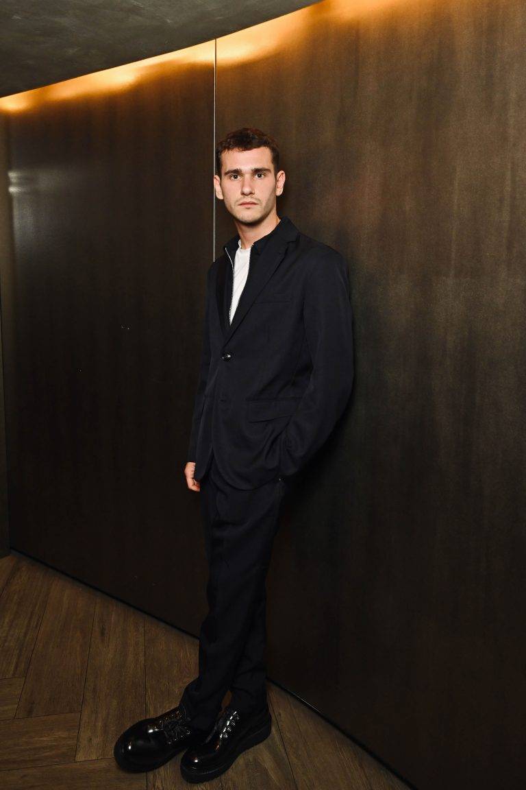  - Ulysse Josselin invite ses amis à dîner à l’Armani Ristorante