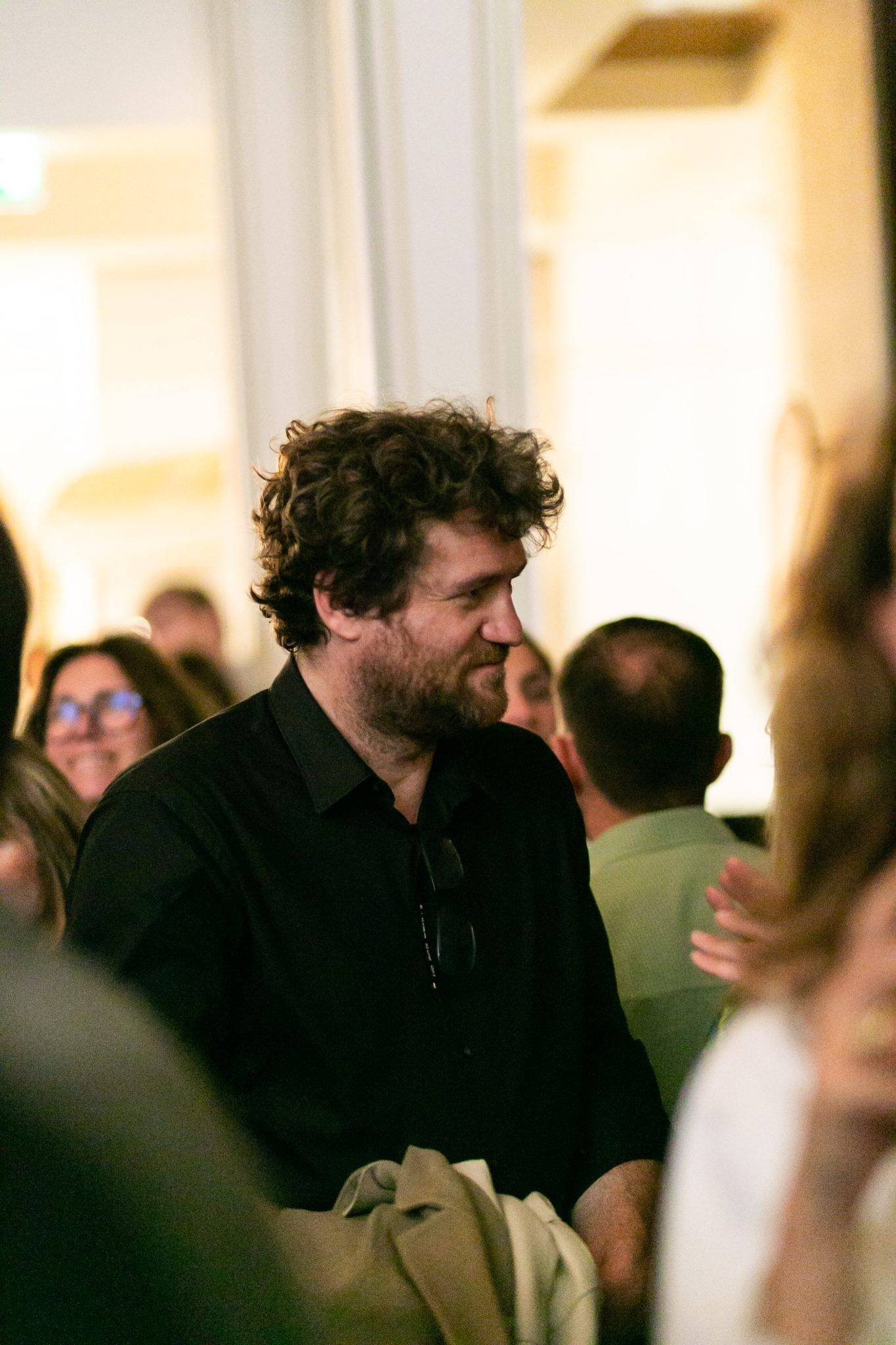  - “Un air d’été” : Feu! Chatterton sets the stage on fire at Le Bon Marché