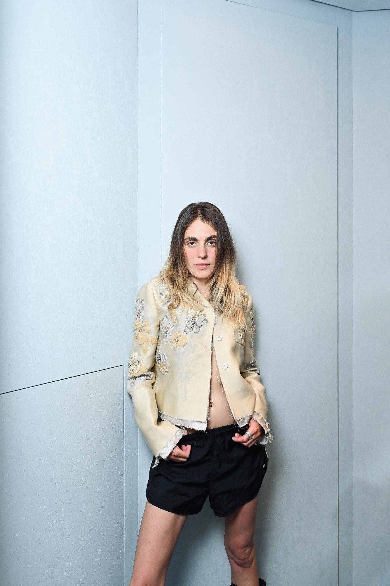  - Poppy Delevingne et Joséphine de la Baume organisent une délicieuse soirée Miu Miu à Cannes