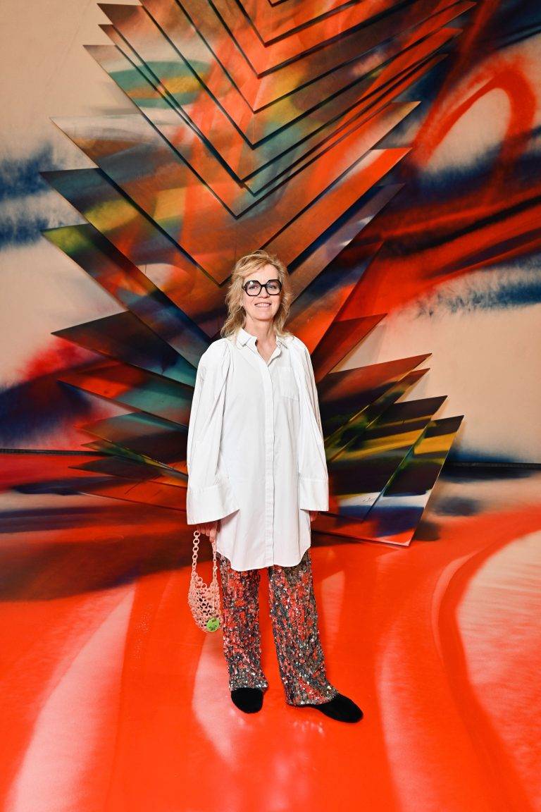  - « La couleur en fugue » : Katharina Grosse investit la Fondation Louis Vuitton