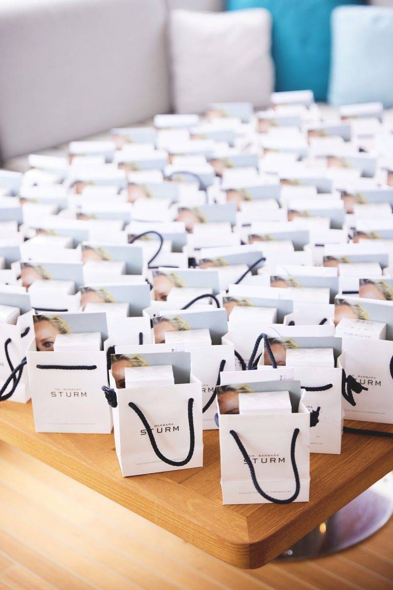 Ellen von Unwerth avec L’Officiel Riviera et AERO conjuguent air et mer