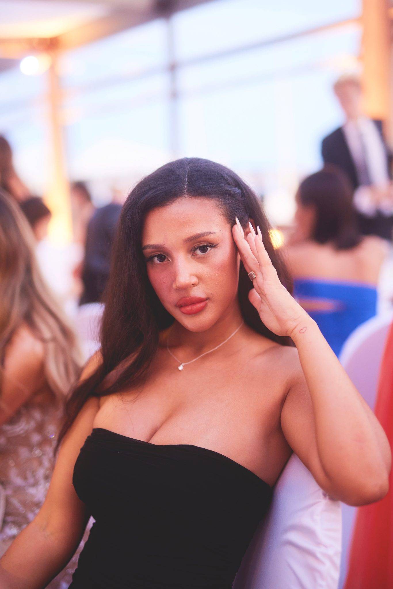  - Lights on Women : Kate Winslet et L’Oréal Paris décernent le Prix de la meilleure réalisatrice à Mai Vu