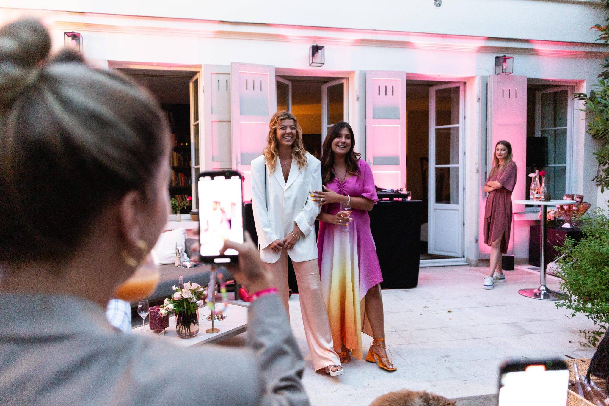  - Cote des Roses s’offre un « Rosé moment » avec Anna Rvr