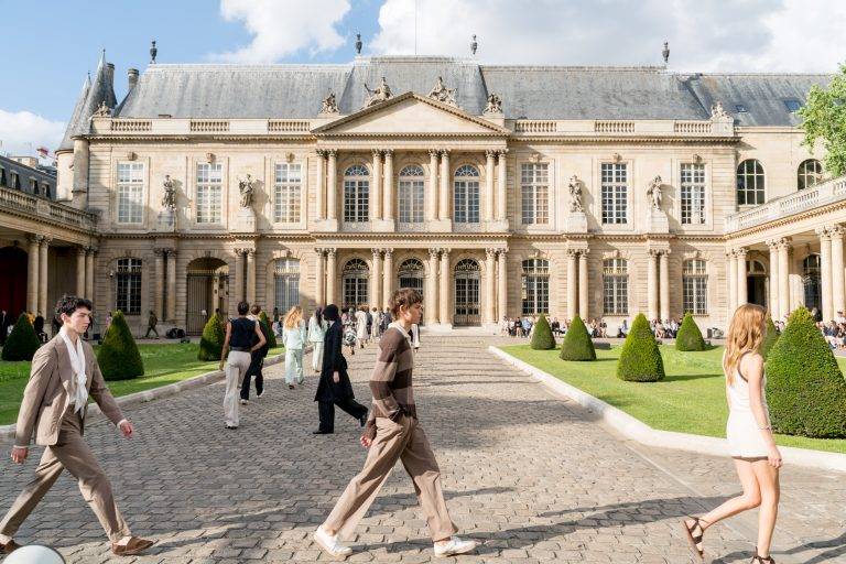 Officine Générale Printemps-Été 2023 : la quintessence de l’élégance