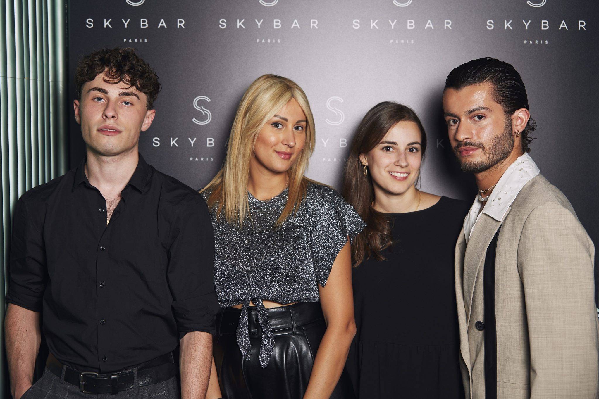  - Skybar Paris : le plus haut bar à ciel ouvre ses portes à Montparnasse