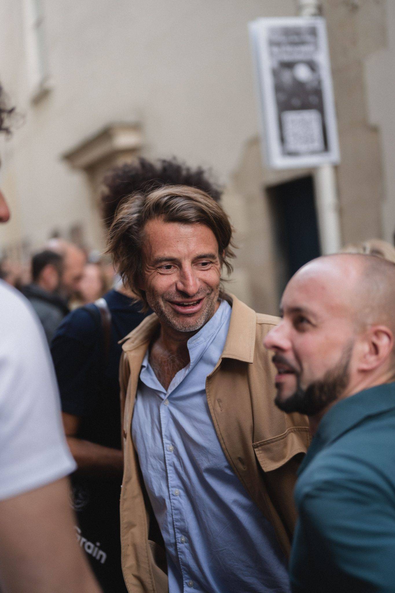  - 60 years later: the iron wall by Christo and Jeanne-Claude revived