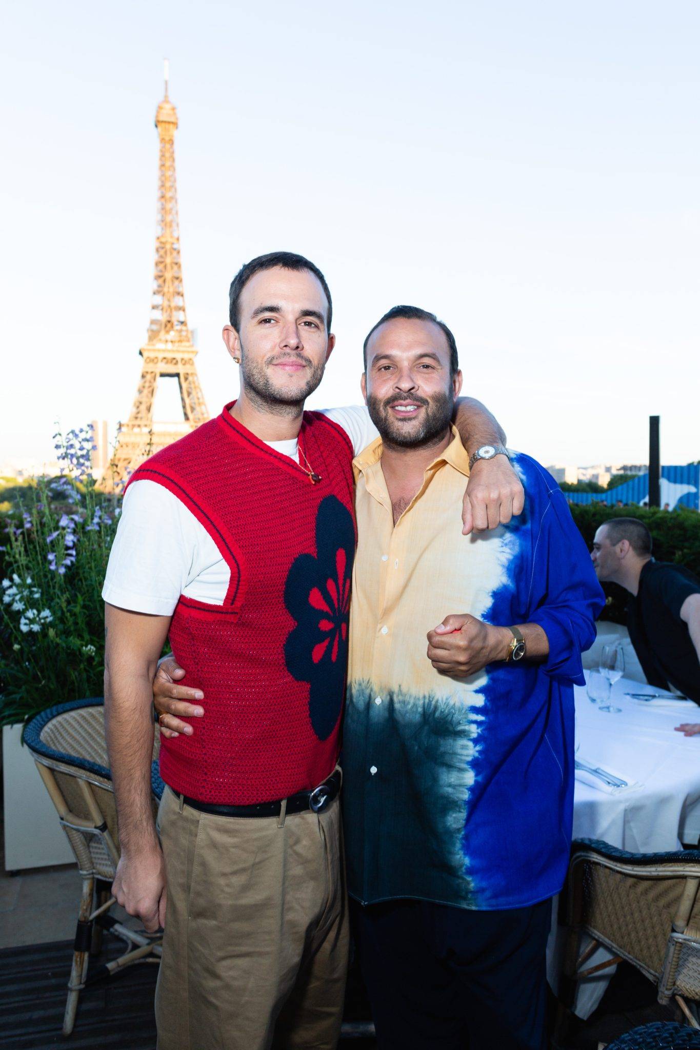  - “Soleil Noir”: Leslie Amon celebrates her summer  collection