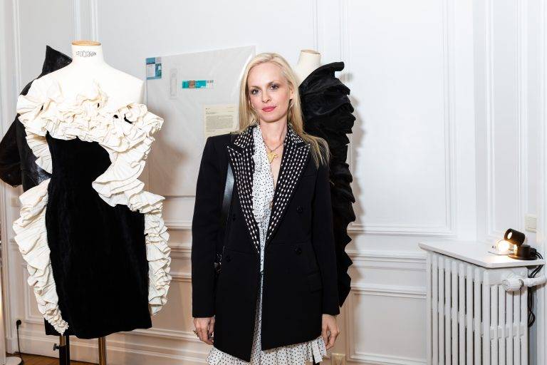 « Behind the Seams » : Alex Fury expose pour la première fois sa collection mode chez Re-See