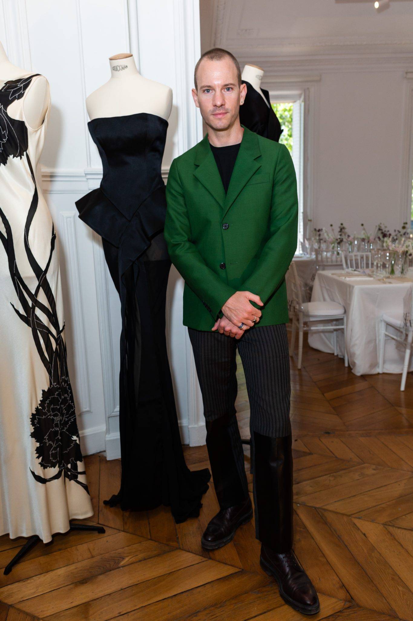  - “Behind the Seams”: Alex Fury shows for the first time his fashion collection at Re-See