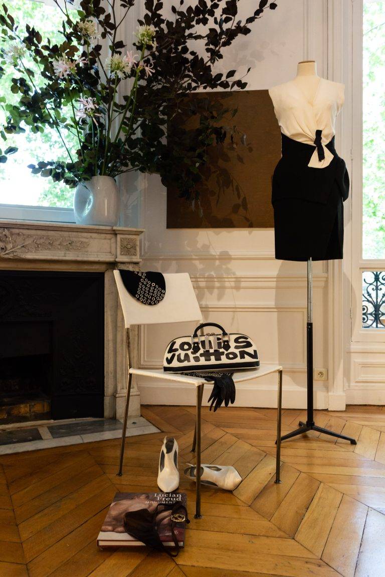 « Behind the Seams » : Alex Fury expose pour la première fois sa collection mode chez Re-See