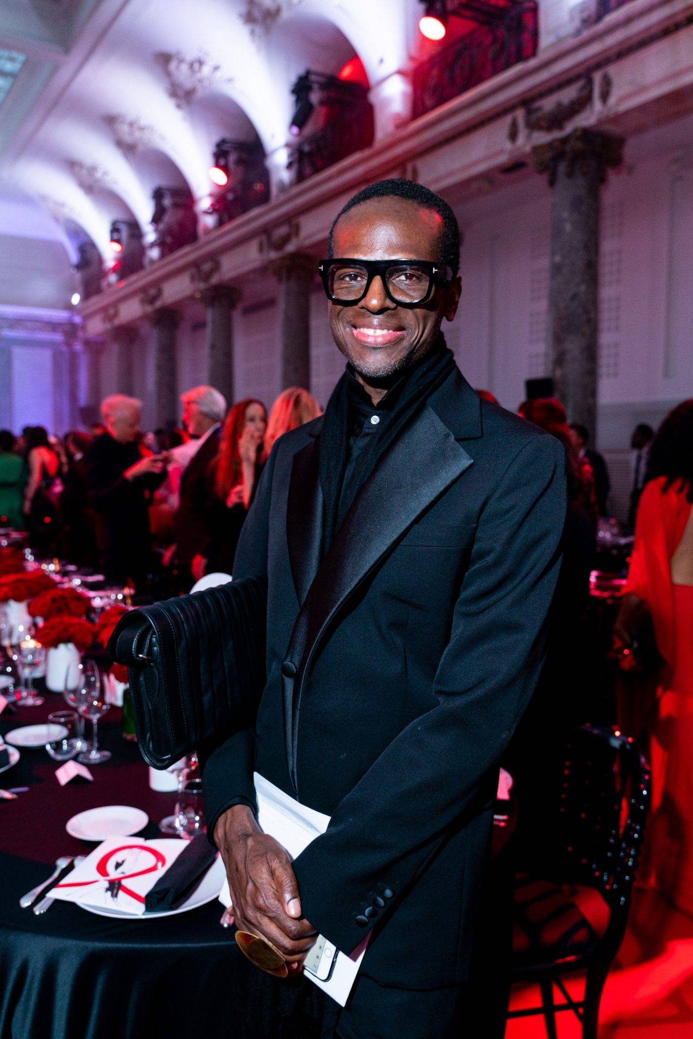  - Jean-Paul Gaultier et le cast de Drag Race France célèbrent la vie au Dîner de la mode du Sidaction