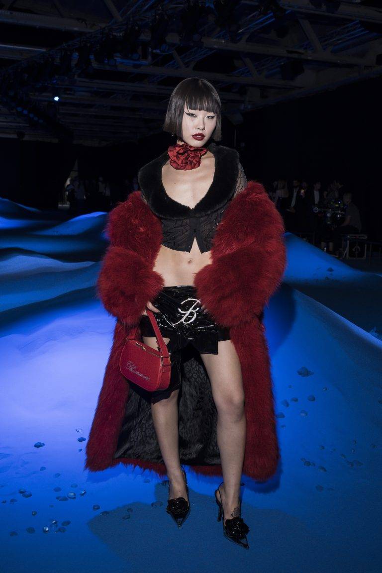  - Le sirene gotiche sfilano da Blumarine