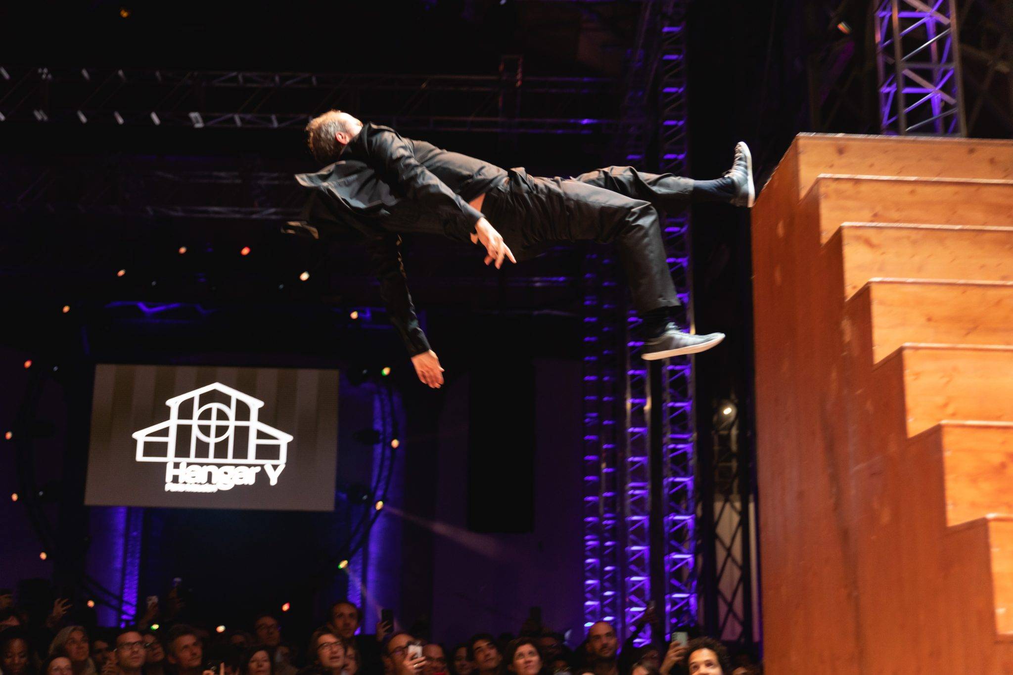  - HANGAR Y : Métamorphose prometteuse