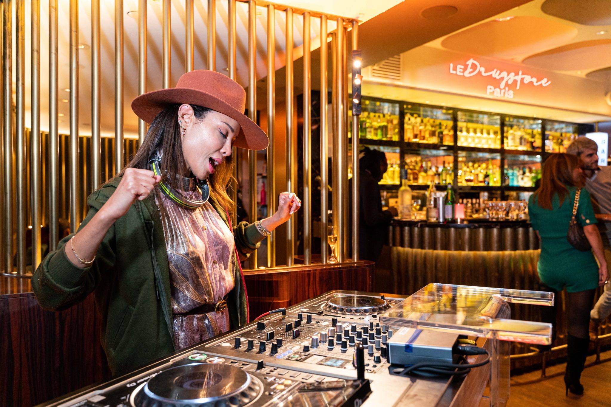  - Le Drugstore Launches Late Nights