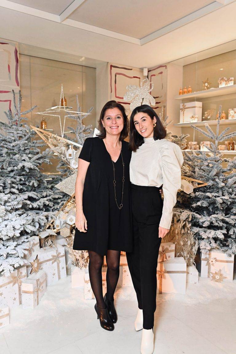  - La maison Guerlain fait danser Noël aux Champs Elysées