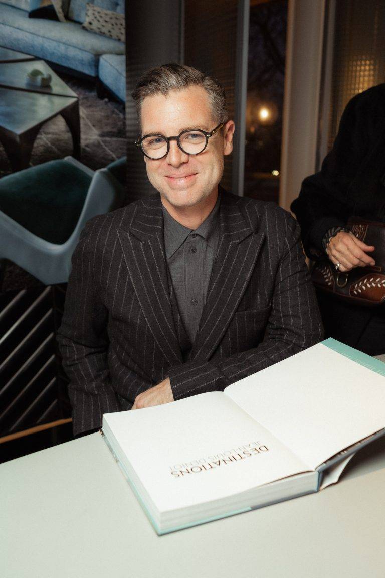  - Jean-Louis Deniot dédicace le dernier livre consacré à ses réalisations, « Destinations »