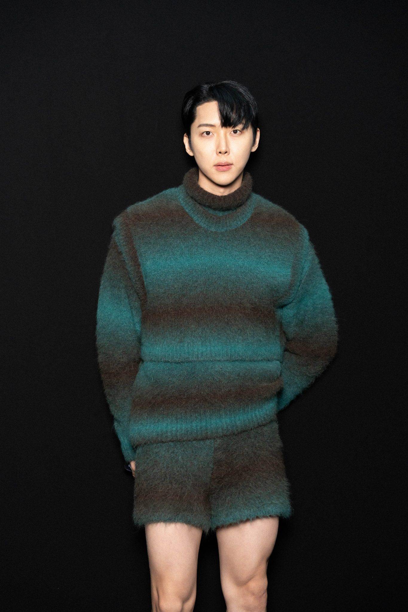  - Hybrid Clothing According to Sacai