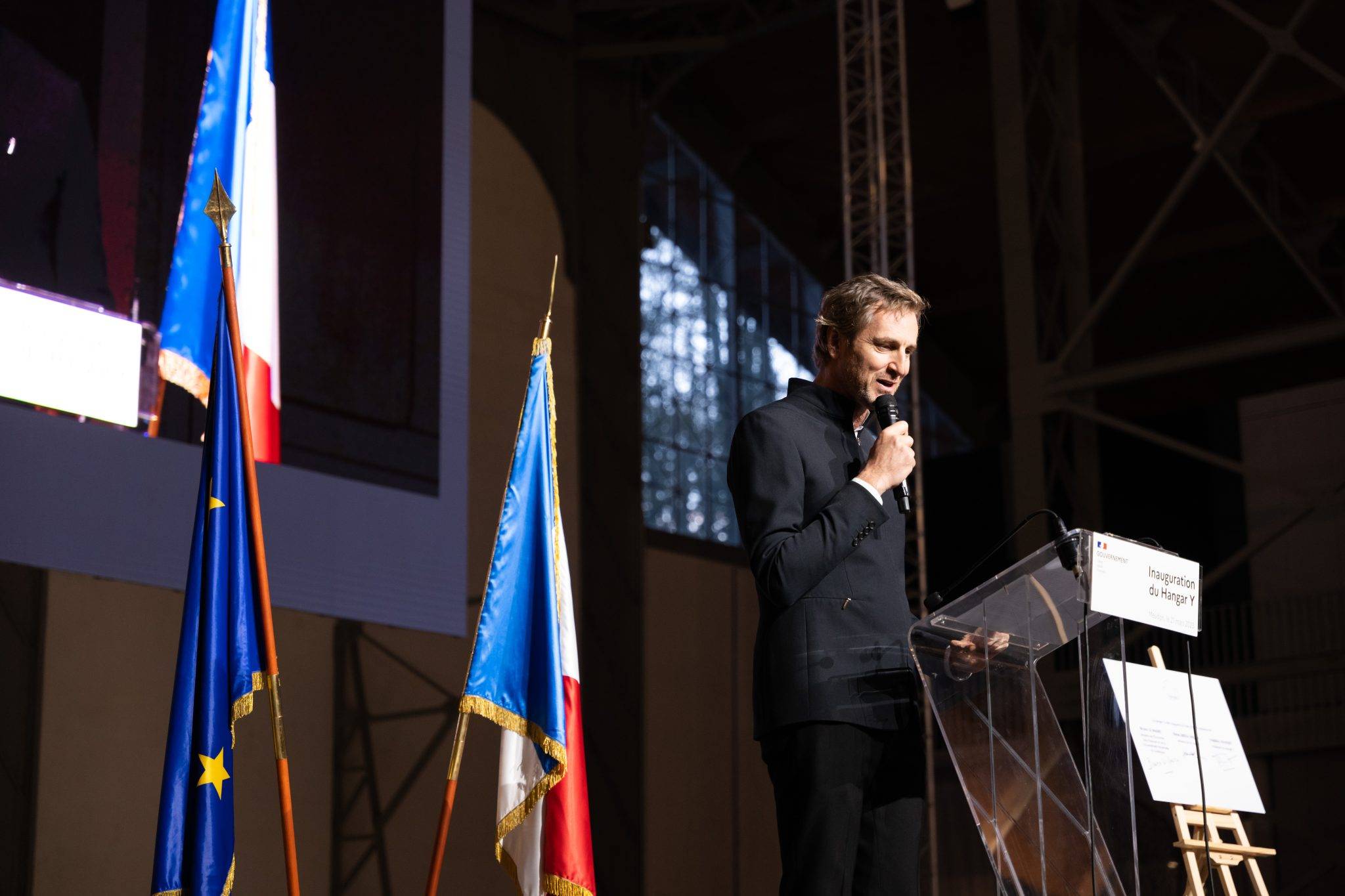  - Réouverture du Hangar Y – Une exploration éthérée