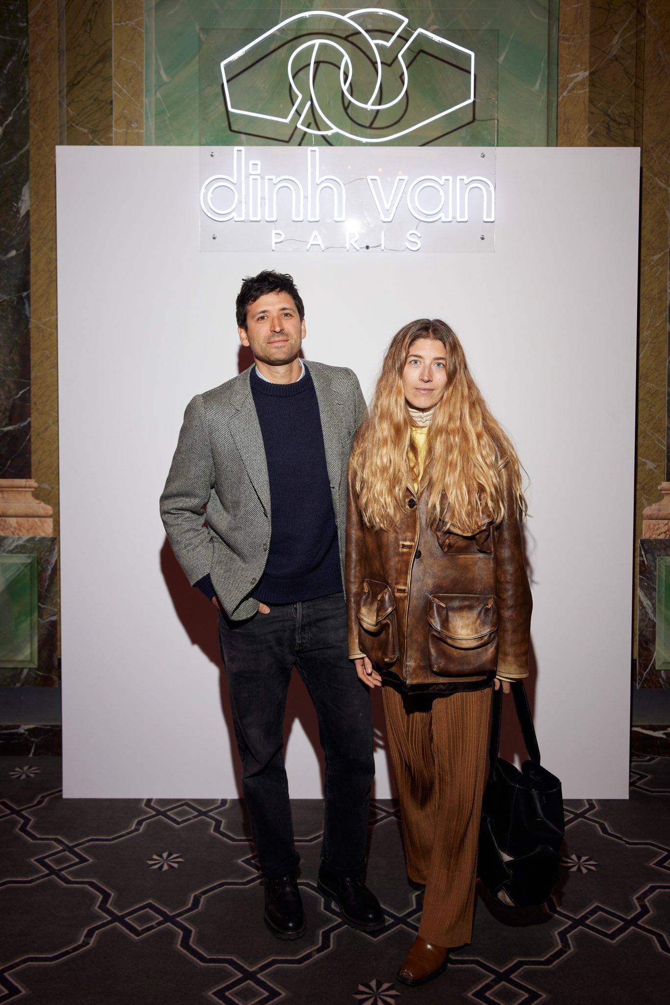  - Les menottes de Dinh Van célèbrent le printemps en couleurs