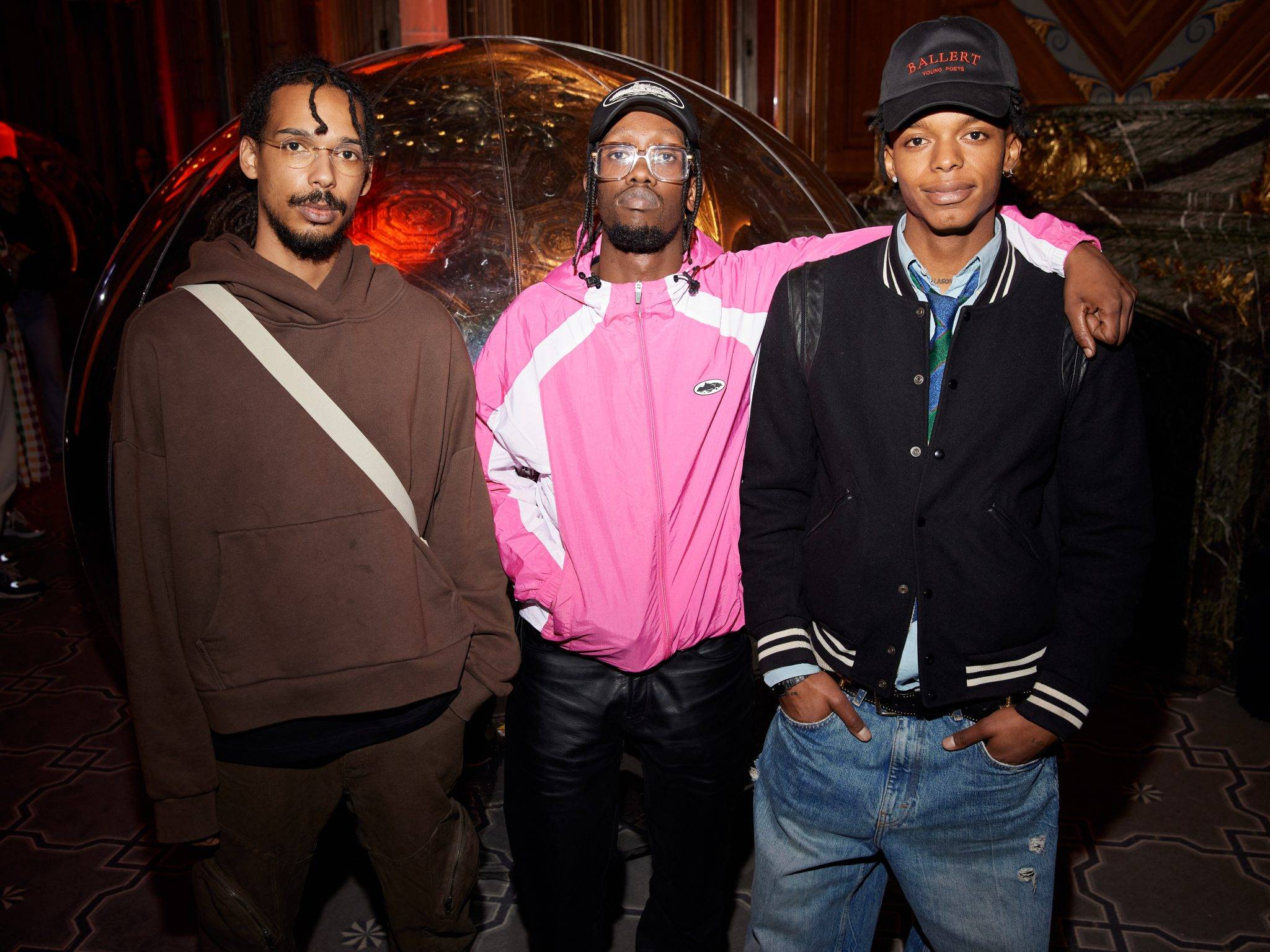  - Les menottes de Dinh Van célèbrent le printemps en couleurs