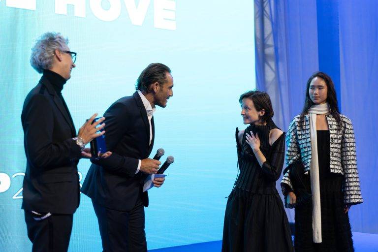  - Le Woolmark Prize couronne les labels Lagos Space Programme, A. Roege Hove et Byborre