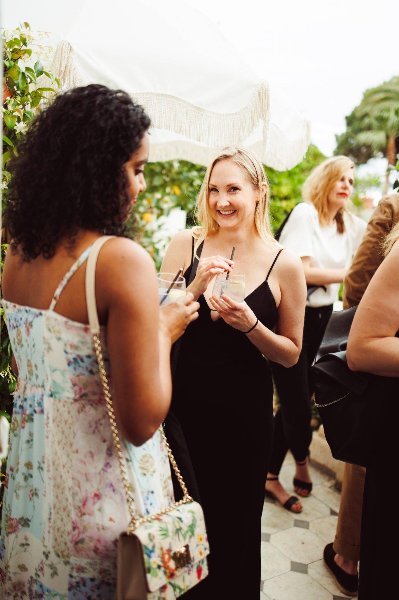  - Rendez-vous à la Villa AH pour le sommet des sunsets Cannois