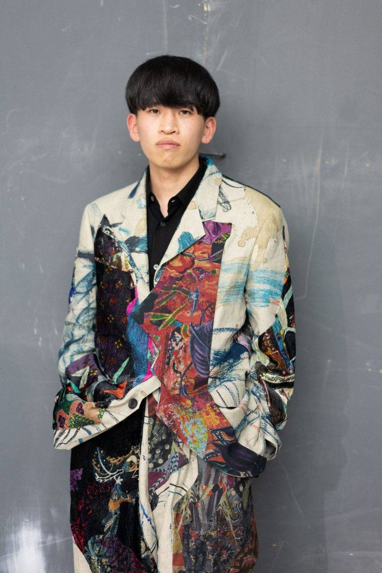 Les dandies imparfaits du défilé Homme printemps-été 2024 de Yohji Yamamoto