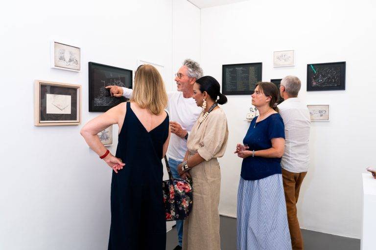 La galerie christian berst art brut nous fait découvrir « Megalopolis » de Sebastián Ferreira