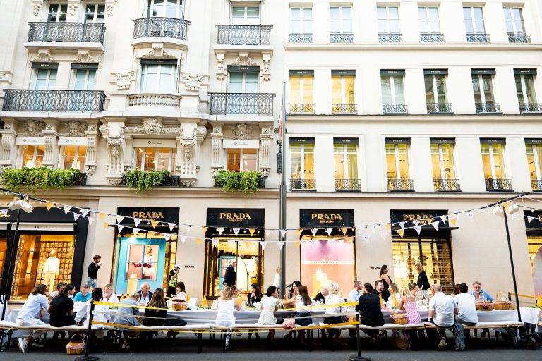 L’incroyable dîner du comité du Faubourg Saint Honoré en plein Paris