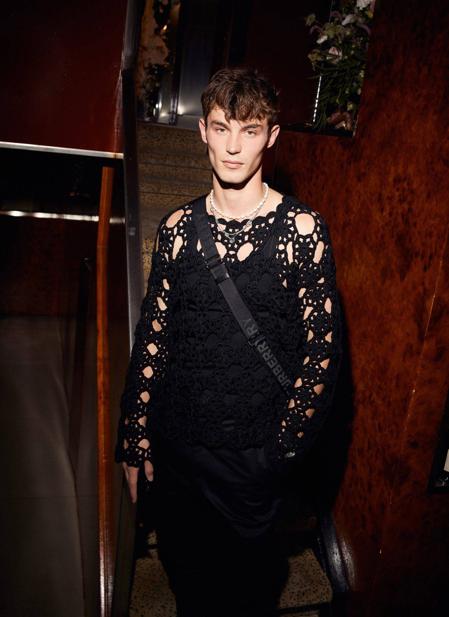  - V Magazine et Cartier célèbrent l’arrivée de Gro Curtis chez Ojii