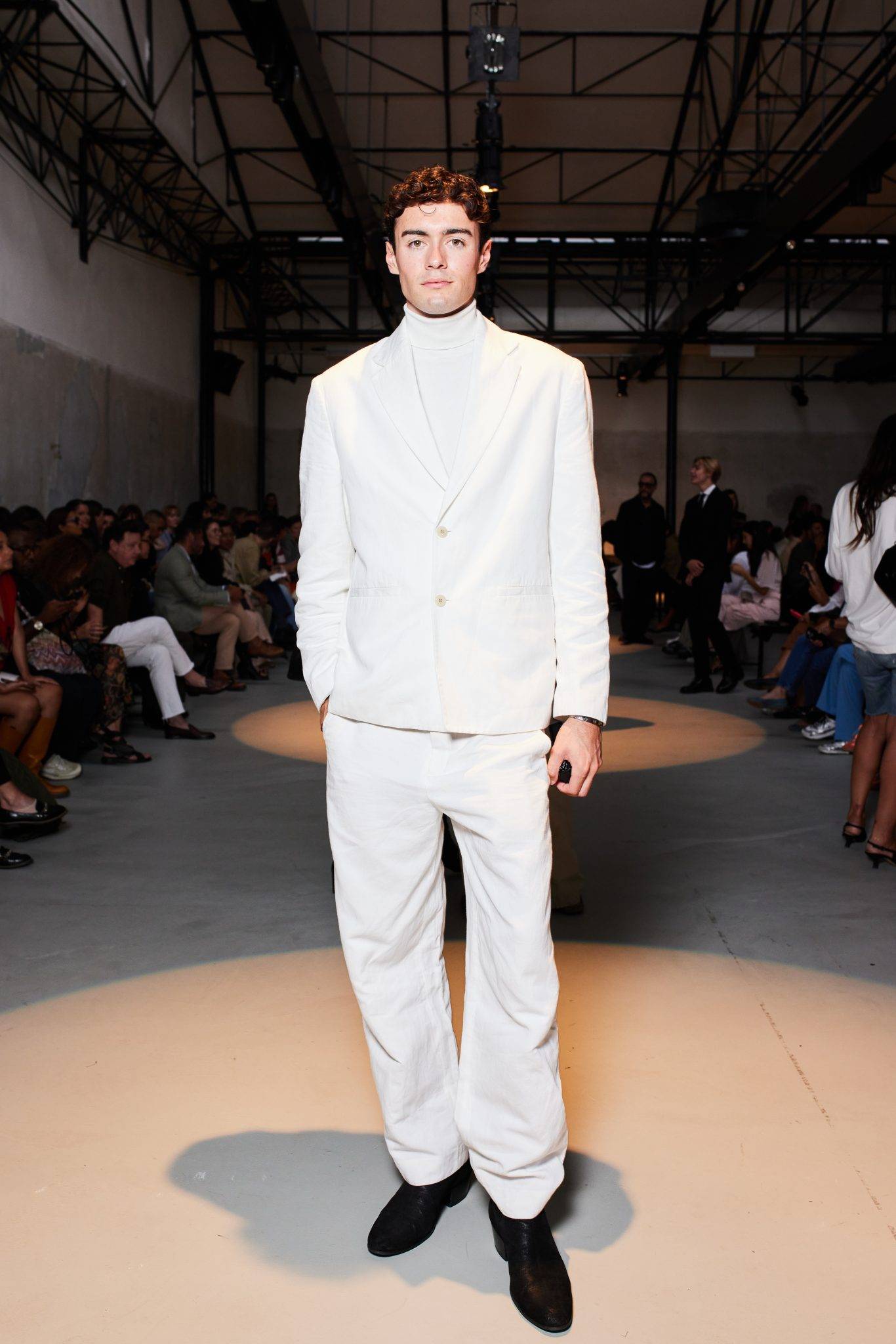  - N21 Reinterprets Naples and its Contrasts for the Spring-Summer 24 Collection