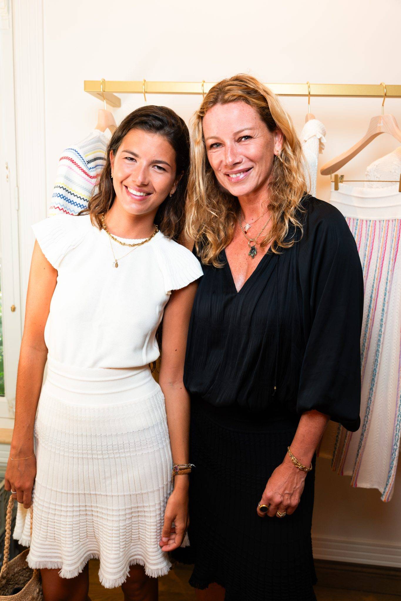  - La maille précieuse et enveloppante de Molli célébrée à Paris