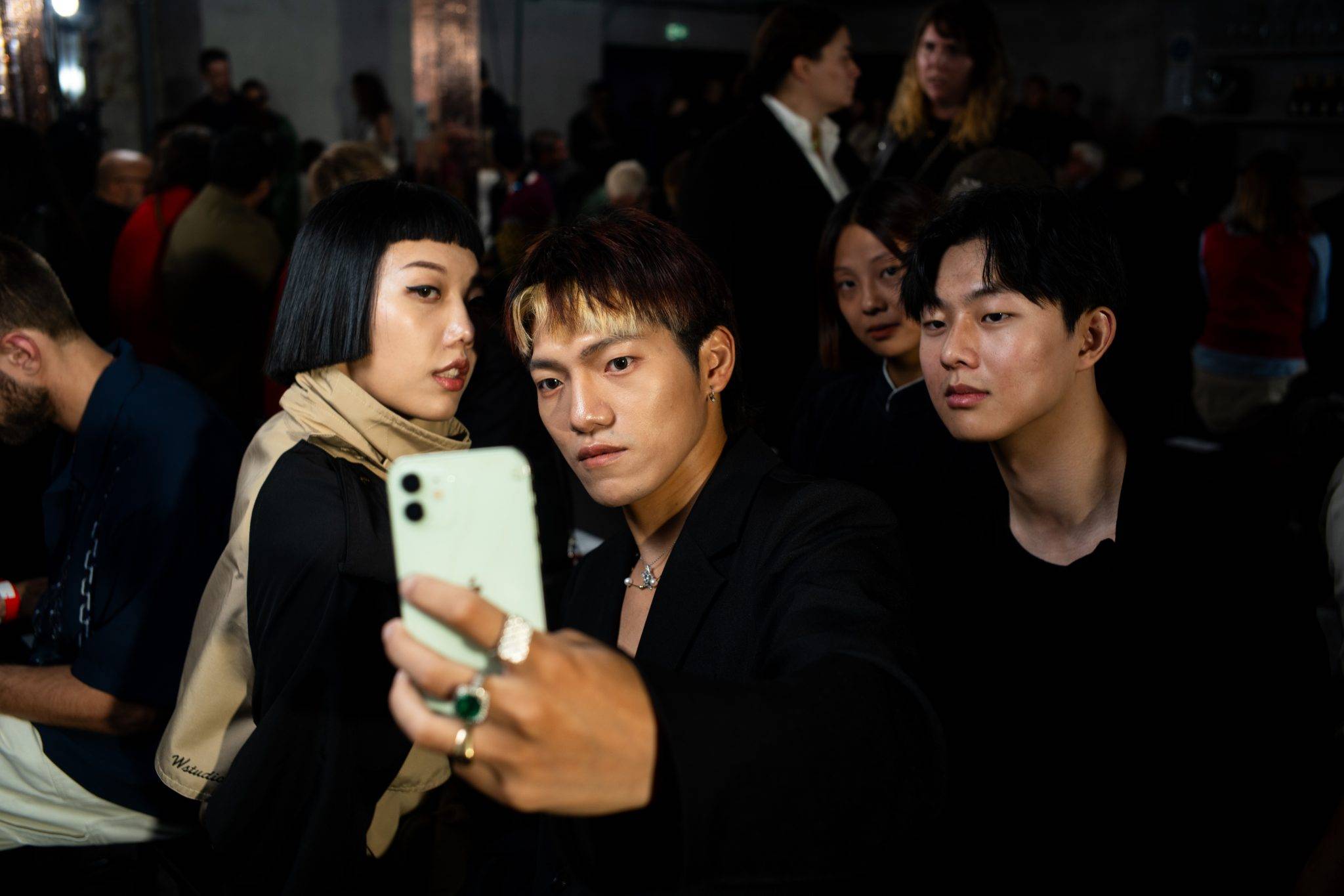  - Weinsanto inaugure la Fashion Week parisienne avec fougue